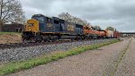 CSX 4580 leads M370.